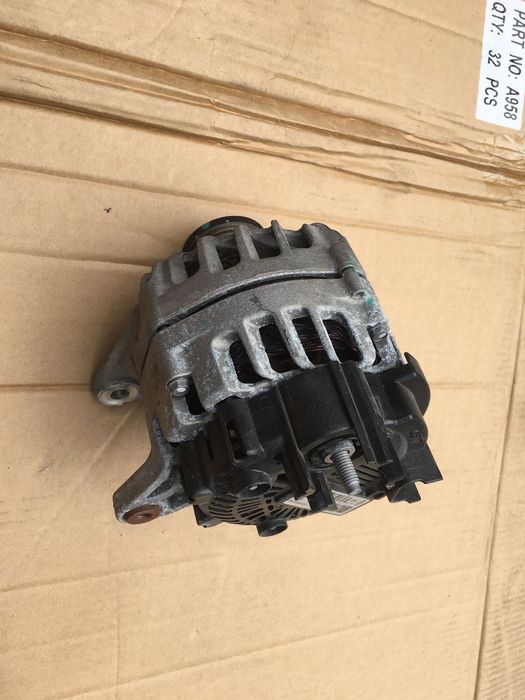 Alternator Renault megane IV clio Scenic 1.2 tce