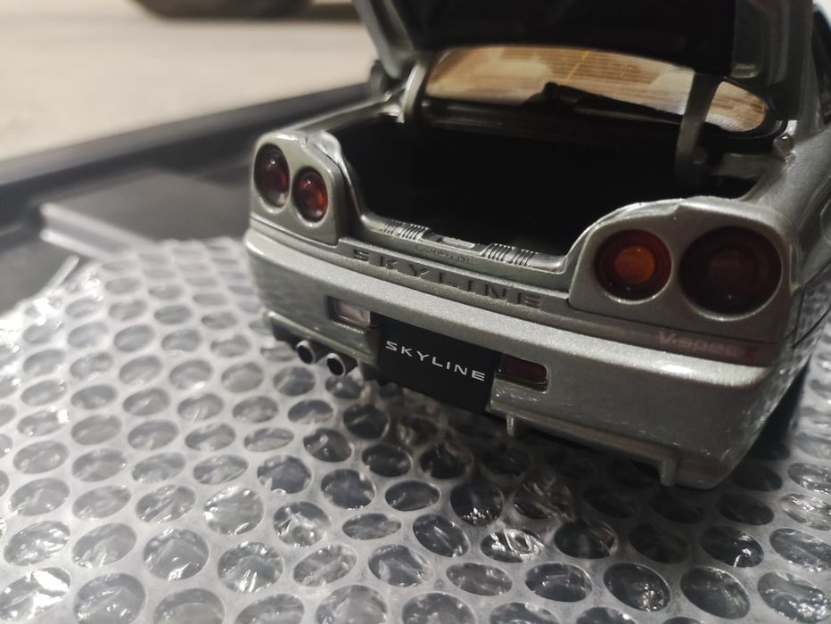 Nissan Skyline GT-R 1/18 AUTOART