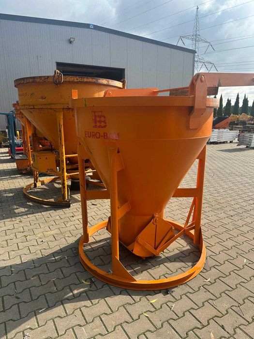 Zbiornik pojemnik dźwigowy betonu Niemiecki HMT 1000L Centralny Nr47