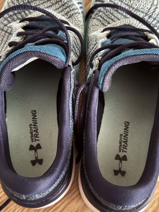 Under Armour Buty damskie sportowe dł. wkładki 24cm