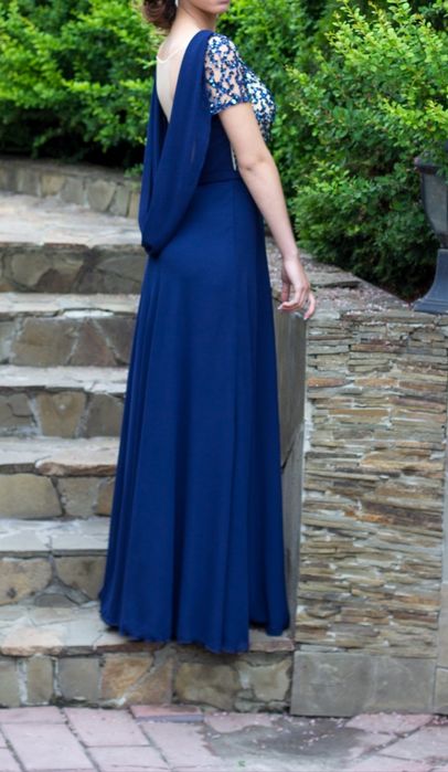 Випускна сукня. Темно синя