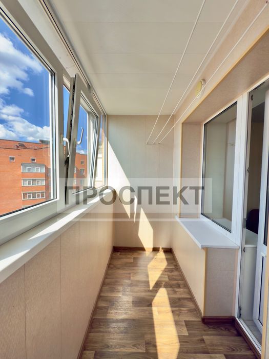 Продам 2-х кімн.квартиру з ремонтом пр-т Свободи ( Автономка)