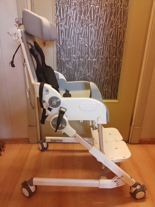 Стульчик для душа и туалета ДЦП R82 Flamingo 3 размер