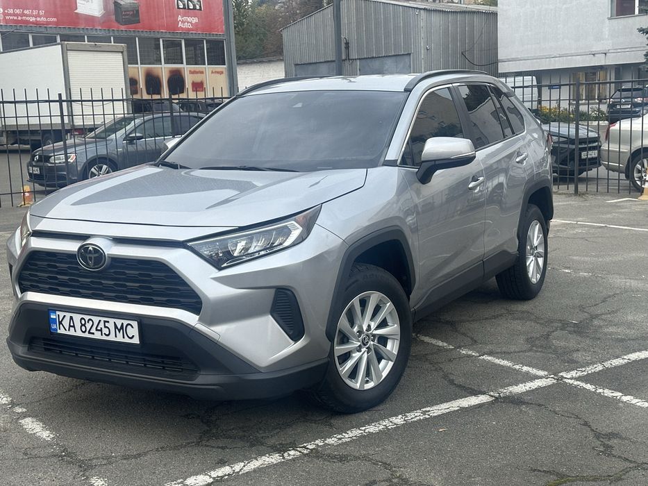 Продам Toyota Rav 4