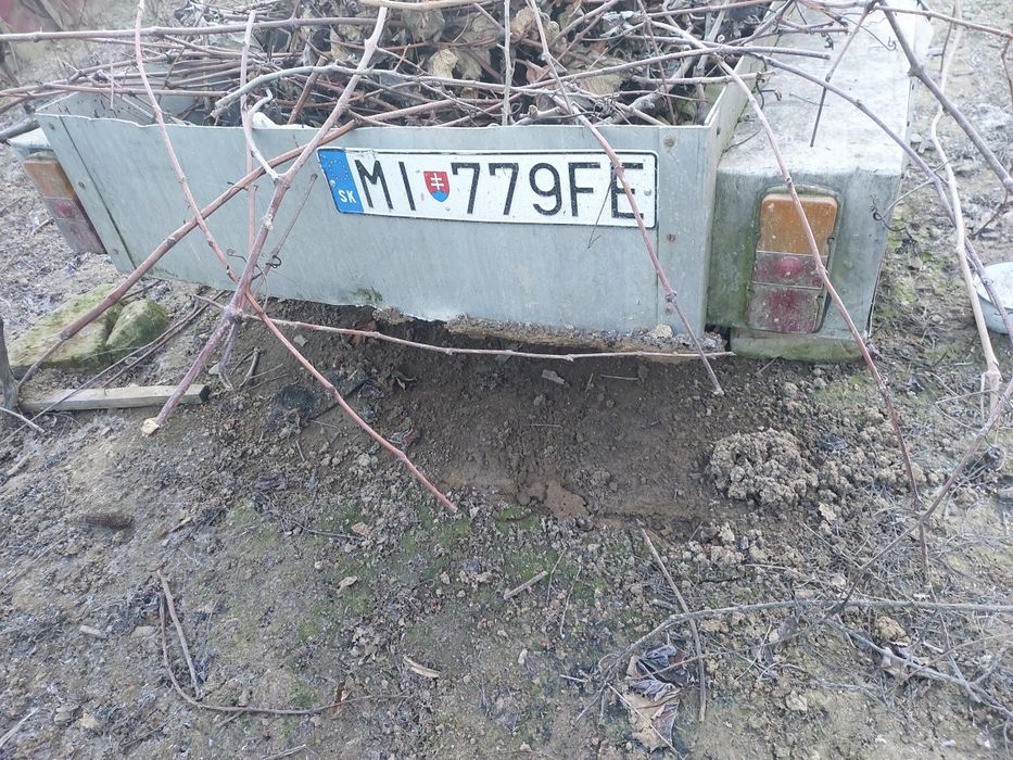 Прицеп для легкових авто