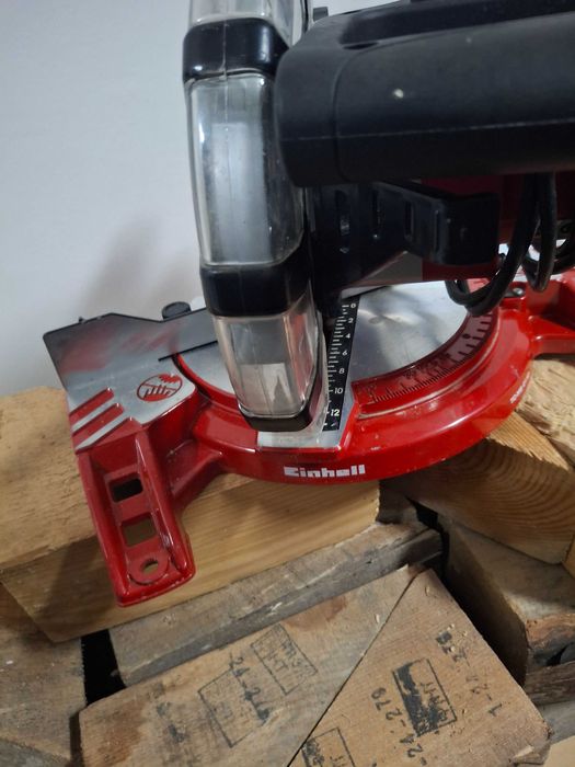 Serra de meia esquadria Einhell