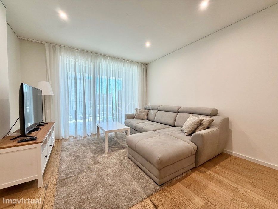 Apartamento T2, com vistas mar, a 50 metros da praia