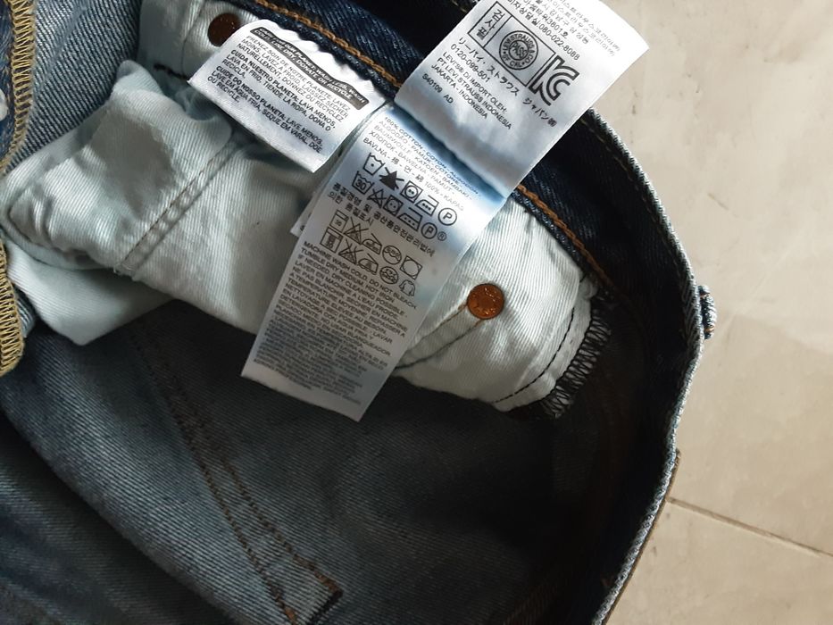 Джинсы Levi's 501