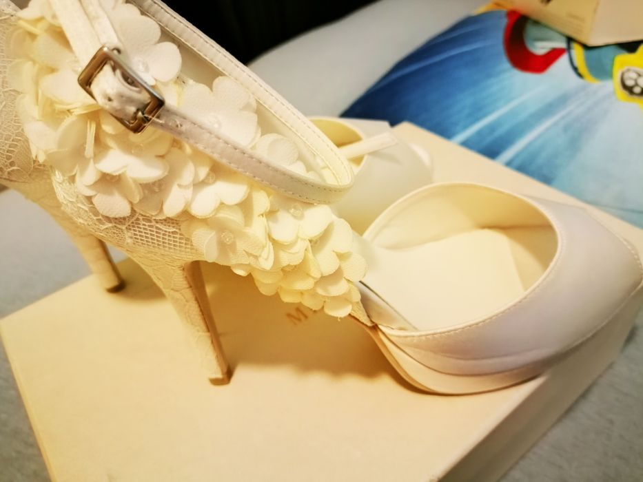 Buty ślubne rozm. 39