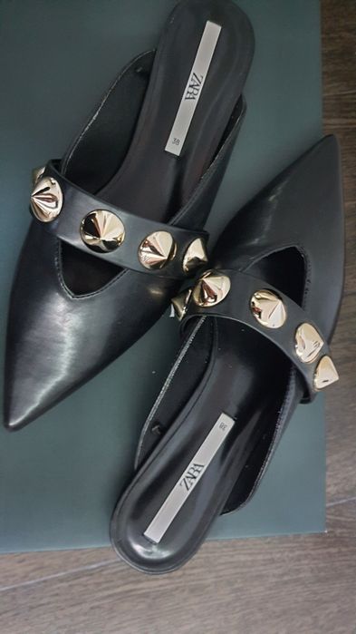 Mules Zara pretas