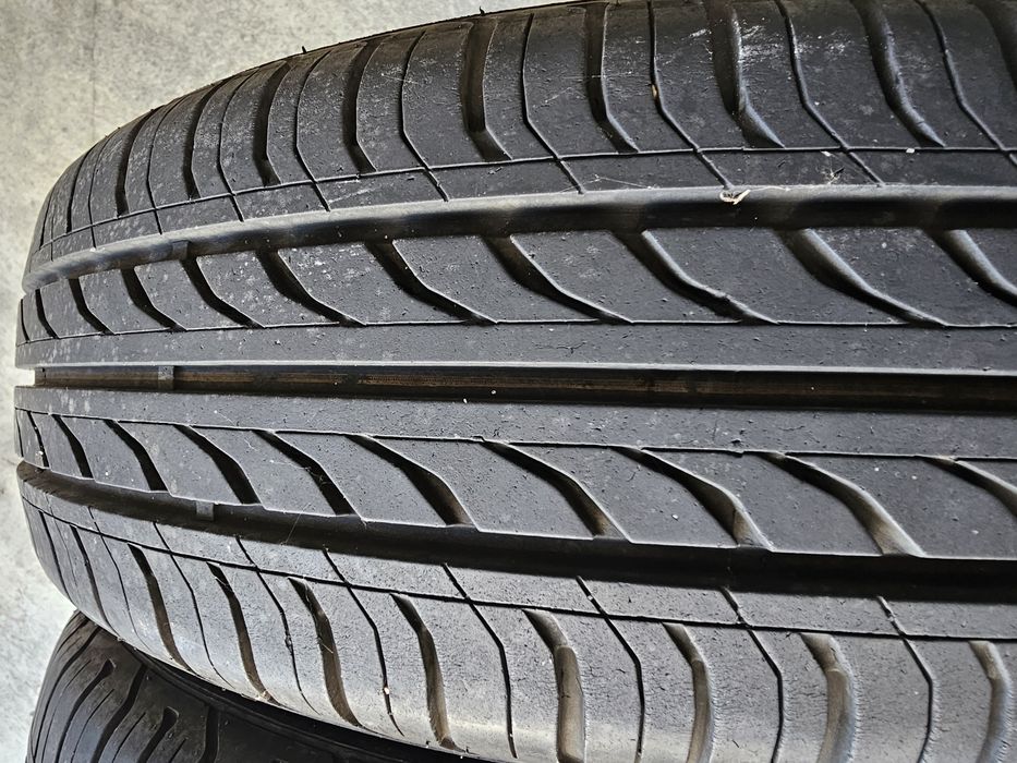Dois pneus 165/65 r13 como novos