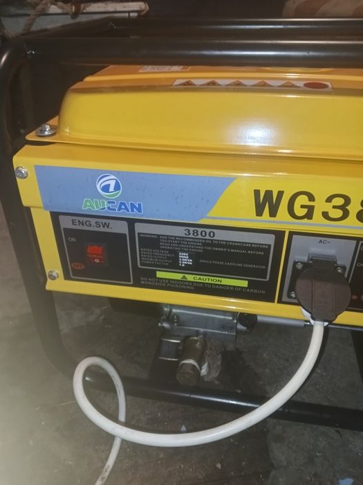 Продам Генератор газ, бенз, 3.5 кв Продаю так як  подарували