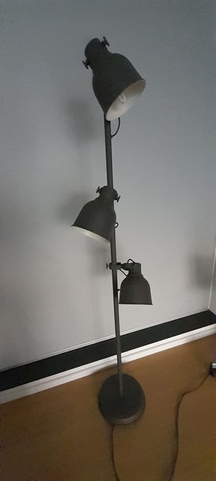 Candeiro de pé alto64751002472065121