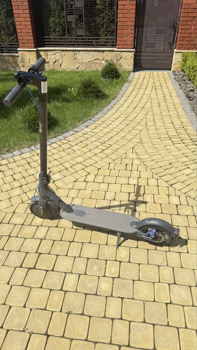 Електросамокат Xiaomi