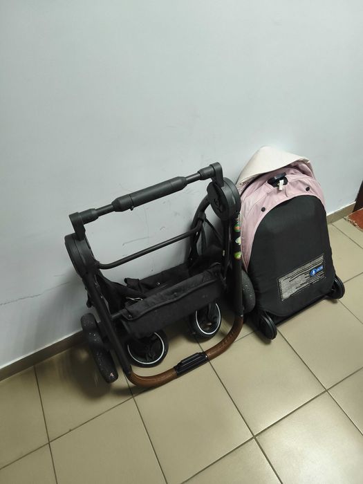 Продам универсальную коляску kindercraft 2 в 1