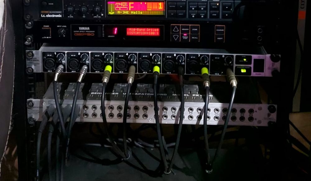Behringer ADA8000