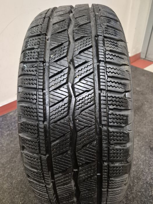 225/55R17 C Hankook Winter I*cept LV 109/107R  2022 r.