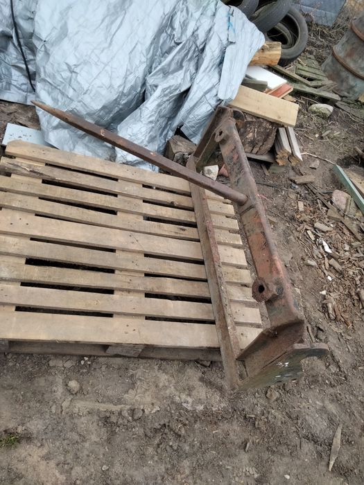 Uchwyt do palet  SMS widły mocowanie do tura ramka do balotów