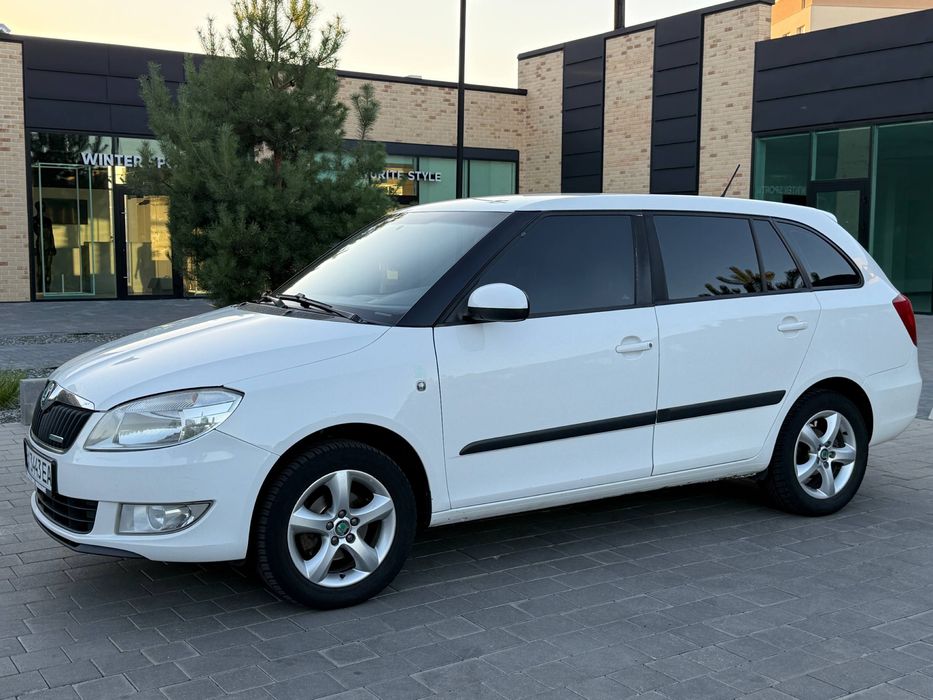 Scoda fabia………..