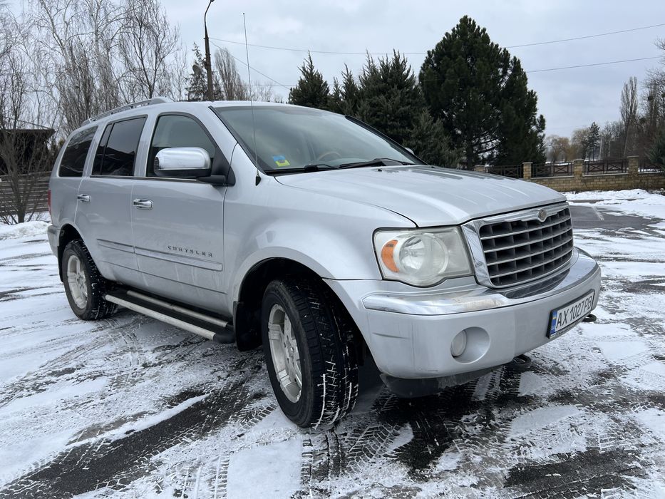 Chrysler Aspen рамный полный привод 8мест