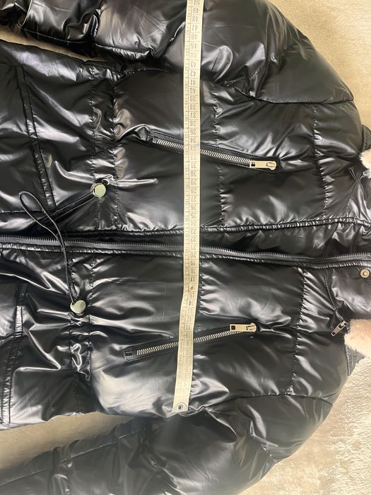 Продам дуже теплу зимову курточку на дівченку