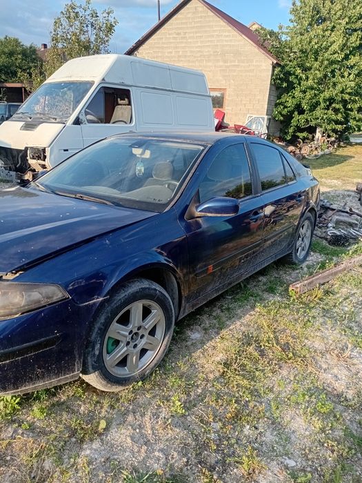 Продам рено лагуна 2 2002року 2.0б
