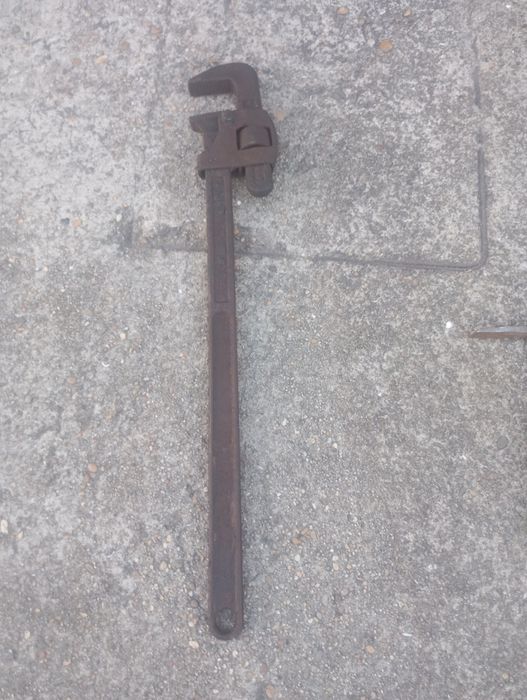 Vendo esta chave egelesa muita bonita