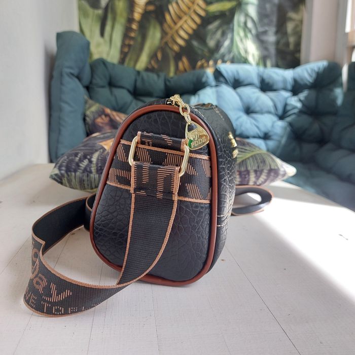 NOWA modna czarna torebka