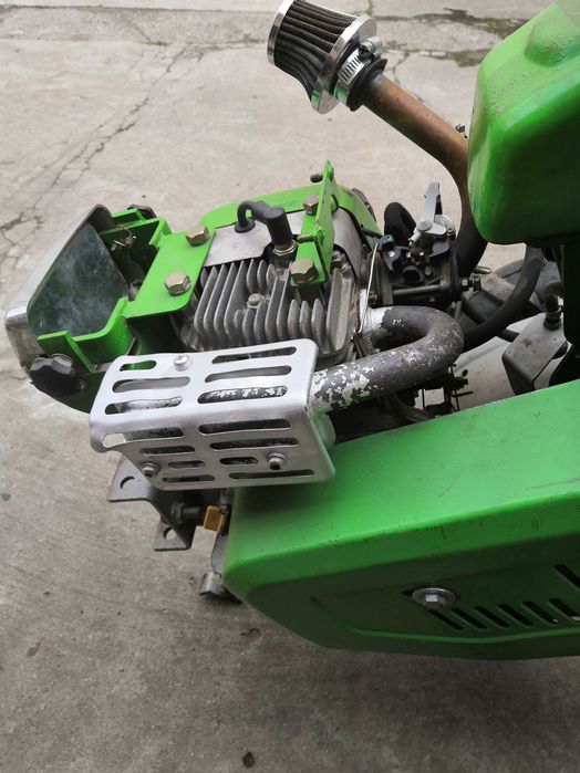 Traktorek Viking 6000