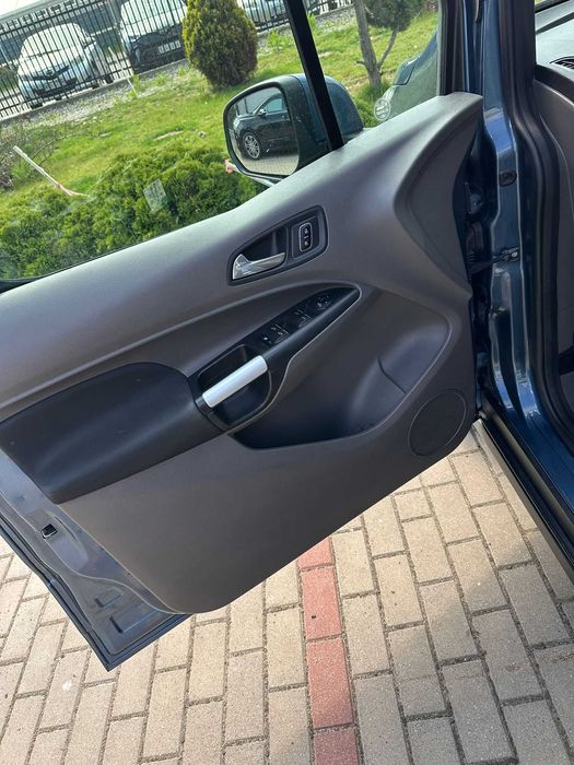 FORD TOURNEO CONNECT 2018