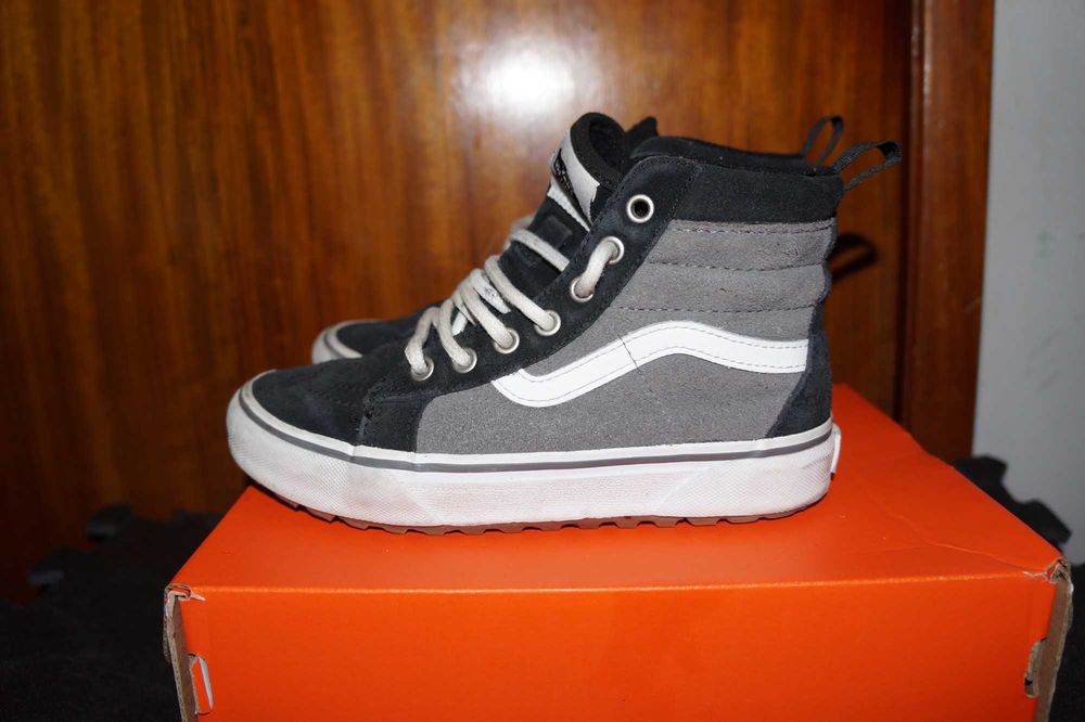 Ténis Vans criança 32:  1 euro