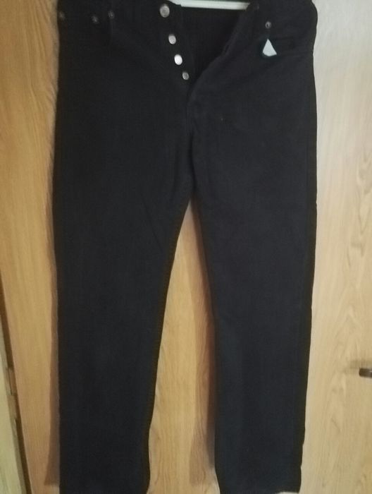Levis spodnie sprzedam