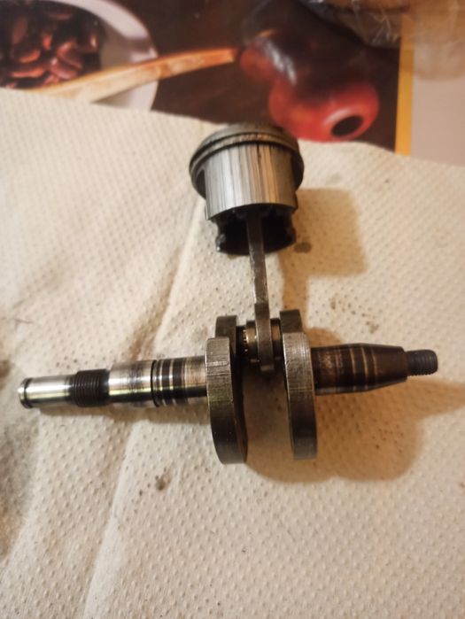 Продам колінвал до штіля 180