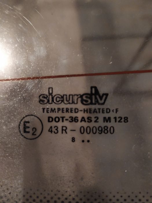 Стекло ляды хетчбек Opel Kadett E