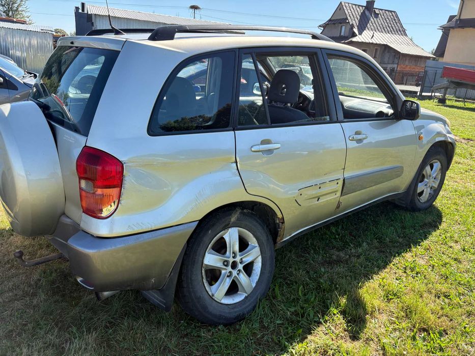 Toyota RAV4 na części
