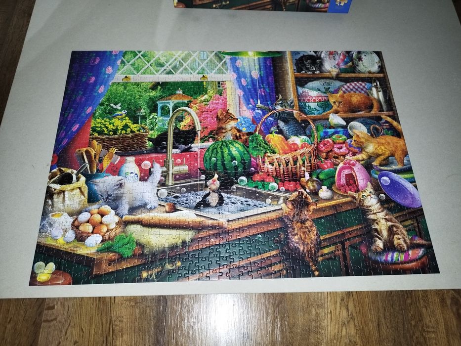 Puzzle 1000 elementów Trefl Tea Time Kociaki rozrabiaki kompletne