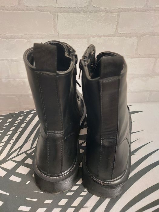 Buty czarne gruba podeszwa r. 38