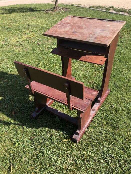 Secretarias de escola antigas