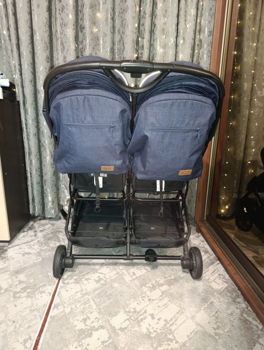 Прогулочная коляска для двойни