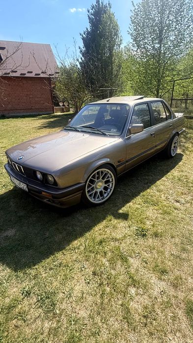 Sprzedam BMW E30 V8