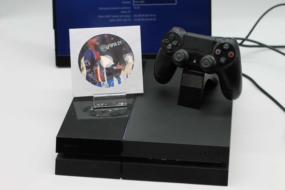 PlayStation 4 Fat + FIFA 21 | Idealny Zestaw dla Fana Piłki!