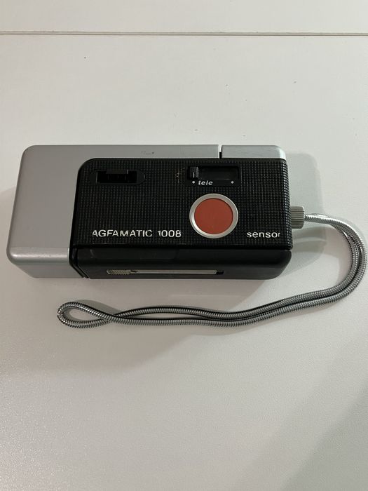 Câmara fotográfica agfamatic 1008.