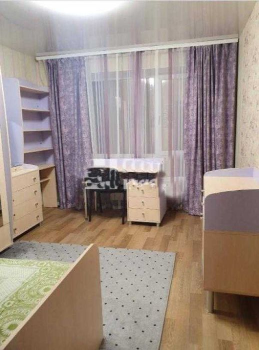 Продам 2-х комн. квартиру метро Индустриальная.