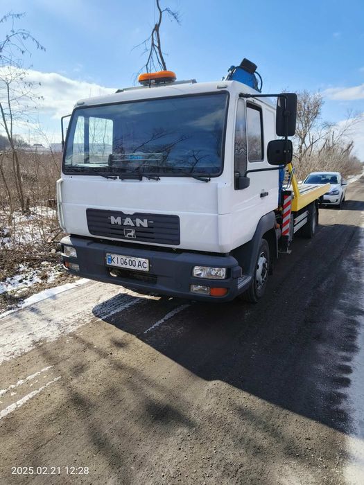 Послуги евакуватора з маніпулятором