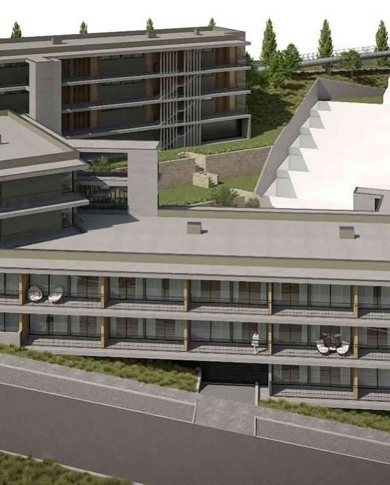 T2 condomínio com ginásio e Padel