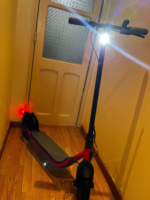 Trotinete ninebot  kickscooter D18E