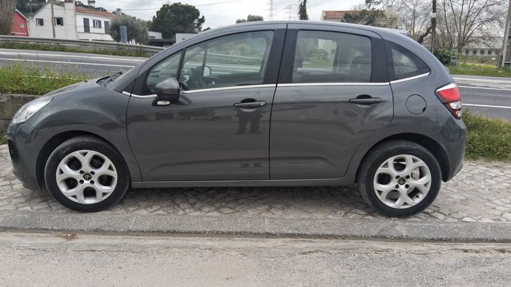 Vendo Citroën C3 em excelente estado.