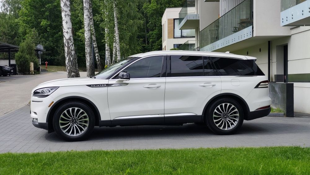 2022 Lincoln Aviator Reserve - Faktura 23%