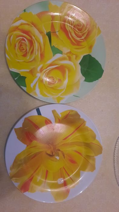 Большие блюда та конфетници.