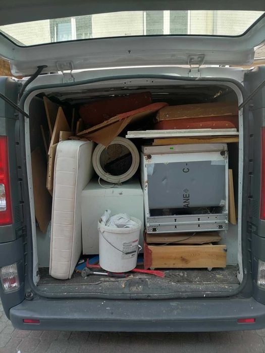 Opróżnienie Mieszkania Domu Piwnicy PSZOK Meble Transport Demontaż